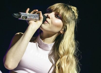 LINA auf „Um zu rebellieren“-Tour im E-Werk Köln