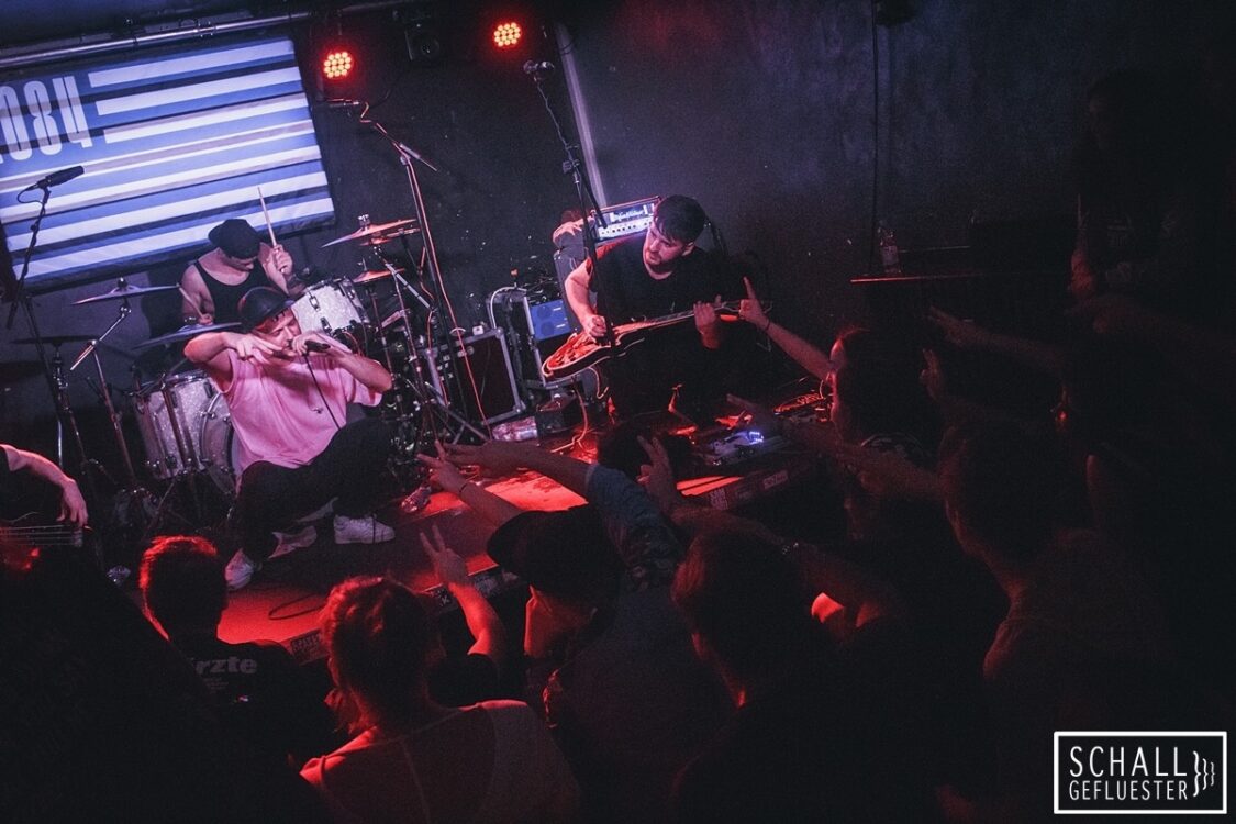 Fotos/Bericht: KAFVKA auf „2084“-Tour in Düsseldorf 2018