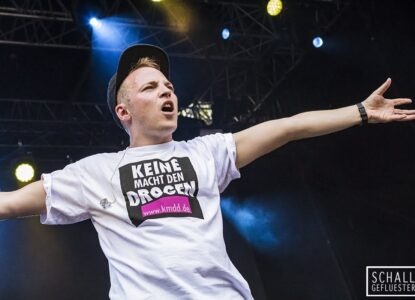 02 julian philipp david 1live ba¼hne bochum total 2017 schallgefluester credits christin meyer 53