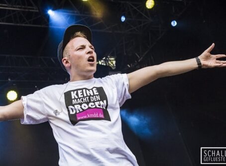 02 julian philipp david 1live ba¼hne bochum total 2017 schallgefluester credits christin meyer 53